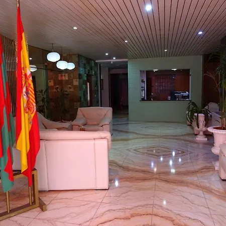 Marques De Santillana Hotel 3*