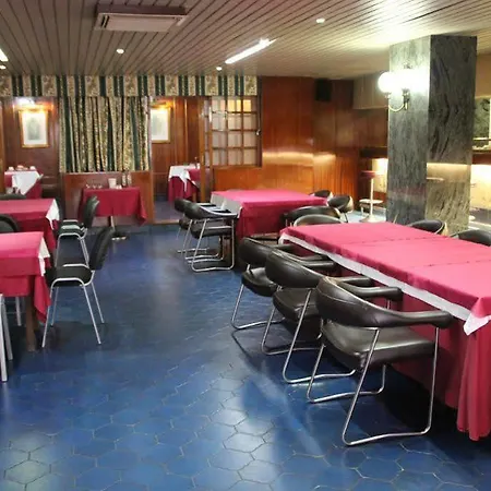 Hotel Marques De Santillana 3*