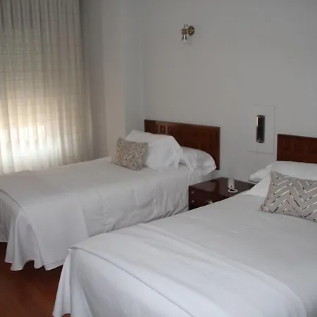 Hotel Marques De Santillana 3*