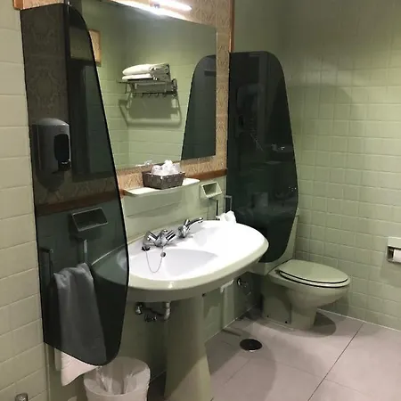 马尔克斯德桑蒂拉纳酒店 3* 托雷拉韦加