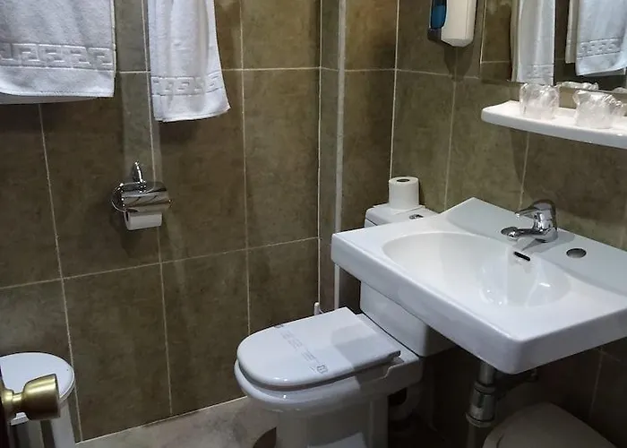 Hotel Marques De Santillana 3*