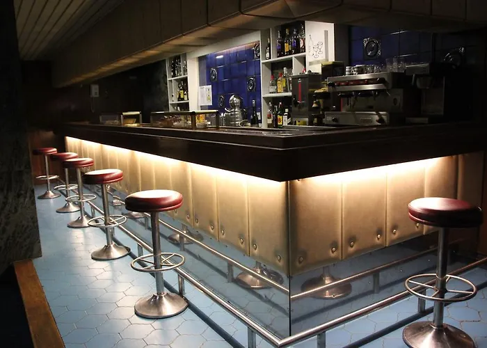 Marques De Santillana