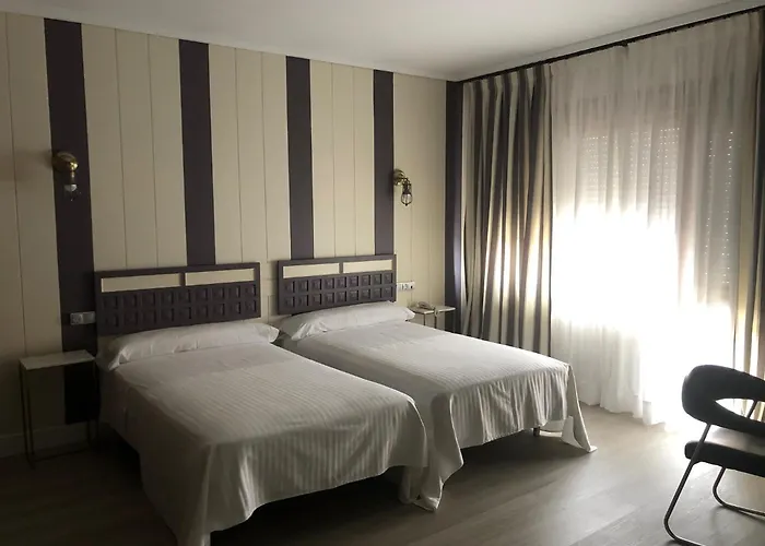 Marques De Santillana