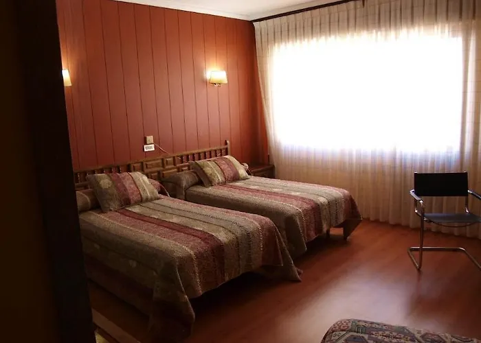 Hotel Marques De Santillana 3*