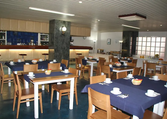 Marques De Santillana