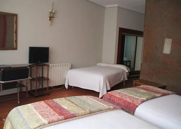 Marques De Santillana