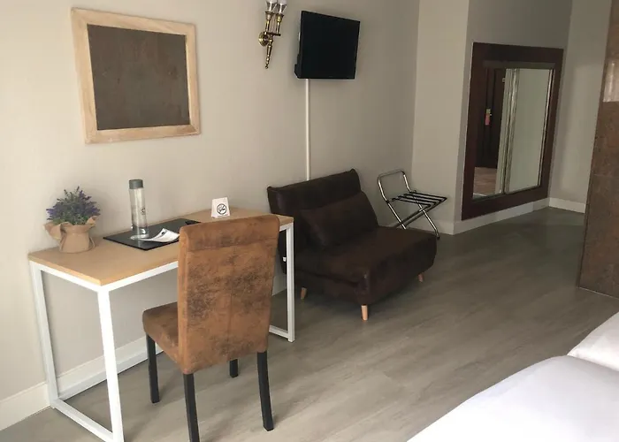 Marques De Santillana Hotel 3*